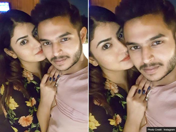 कॉमेडियन सिद्धार्थ सागर अपनी गर्लफ्रेंड सुबुही जोशी कॉमेडियन सिद्धार्थ सागर अपनी गर्लफ्रेंड सुबुही जोशी