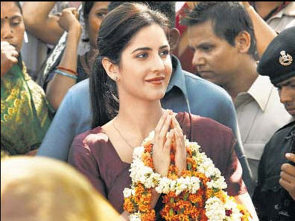 कैटरीना कैफ - राजनीति कैटरीना कैफ - राजनीति
