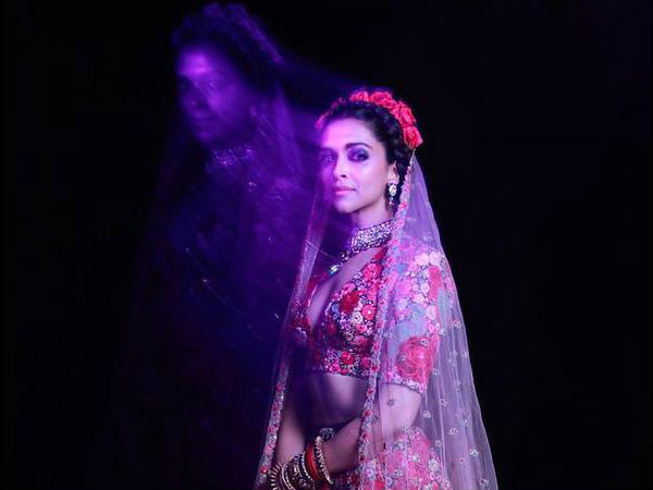 कई फैन्स ने दिया साथ कई फैन्स ने दिया साथ