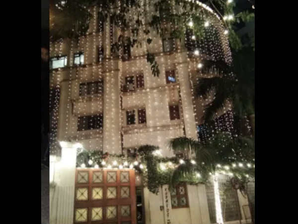 सज चुका है घर सज चुका है घर