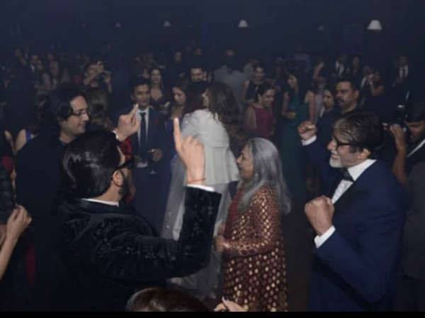 सबके साथ नाचे सबके साथ नाचे