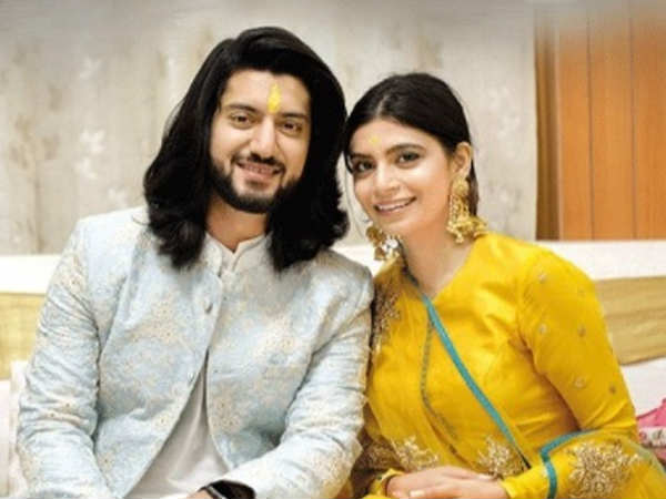20 दिसंबर को मंदिर में शादी 20 दिसंबर को मंदिर में शादी