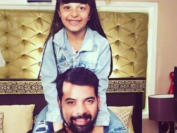 अभि और कियारा की हुई मुलाकात अभि और कियारा की हुई मुलाकात