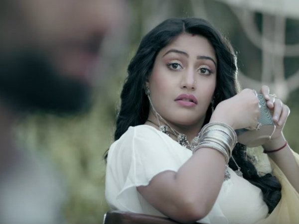 अच्छा हुआ सुरभि चली गई अच्छा हुआ सुरभि चली गई