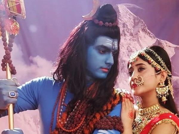 नायरा ने किया इजहार नायरा ने किया इजहार