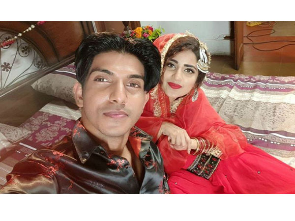 डॅाक्टरों ने इलाज करने से मना कर दिया।