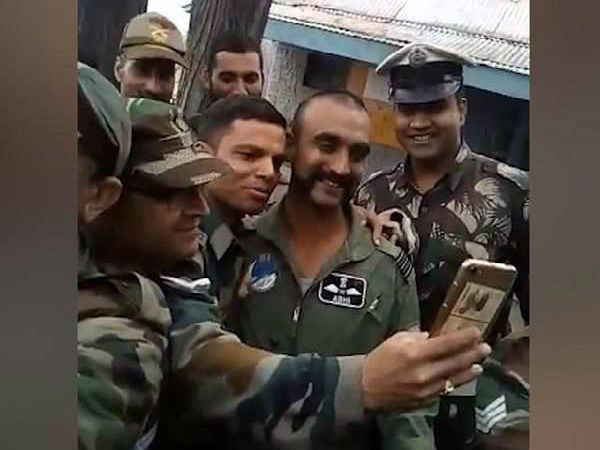 लोगों के देखने लायक कहानी
