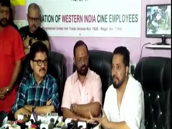 नेहा कक्कड़ और सोनी निगम