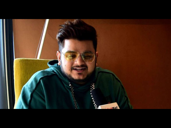 किसी फिल्म के लिए गाना गाने, लिखने या किसी एलबम में सगीत देने में, सबसे ज्यादा मजा किसमें आता है? किसी फिल्म के लिए गाना गाने, लिखने या किसी एलबम में सगीत देने में, सबसे ज्यादा मजा किसमें आता है?