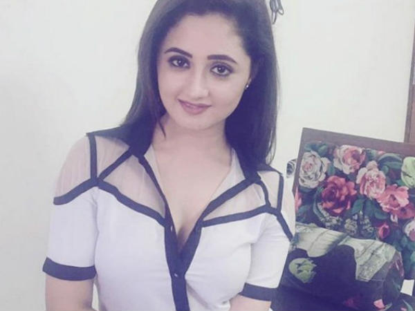 रश्मि देसाई