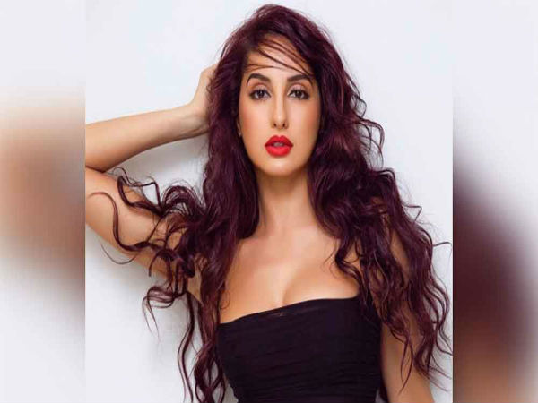 टॉप क्लास बेली डांसर