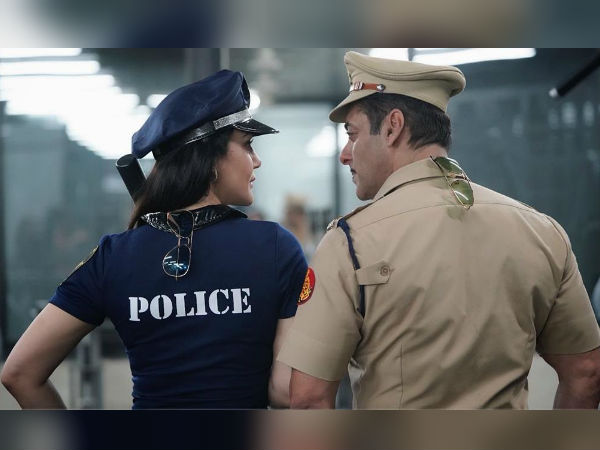 देकिए झलक देकिए झलक