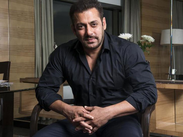 महबूब स्टूडियो में शूटिंग