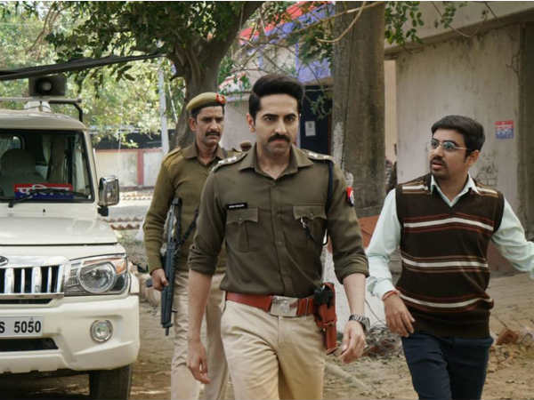 बैक टू बैक धमाका