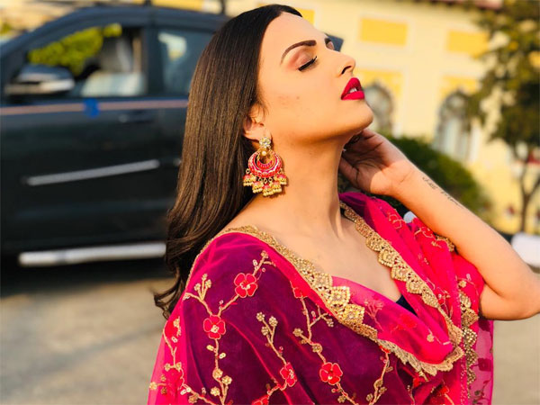 खूबसूरती की चर्चा