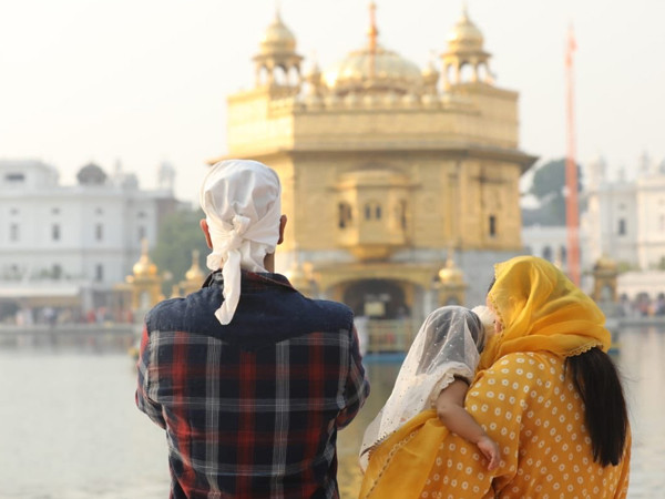 नेहा और अंगद नेहा और अंगद