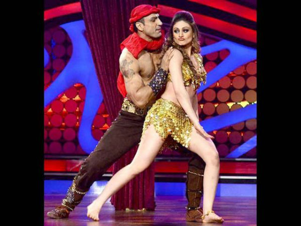 सिद्धार्थ संग अपने रिश्ते के बारे में बताकर मुझे सिद्धार्थ संग अपने रिश्ते के बारे में बताकर मुझे
