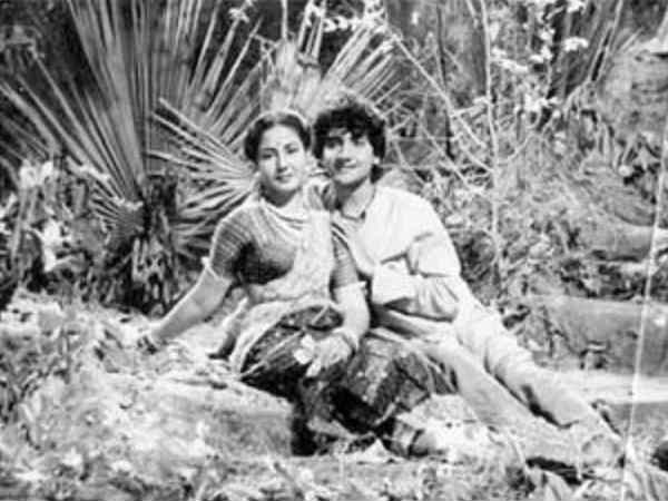 धमाकेदार अंत धमाकेदार अंत