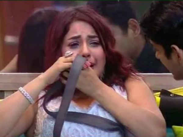 शहनाज़ गिल- आगे भी लाएंगी टीआरपी शहनाज़ गिल- आगे भी लाएंगी टीआरपी