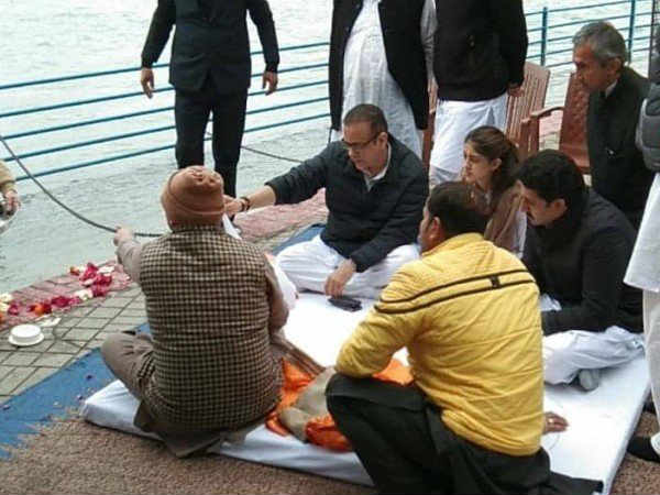 अस्थि विसर्जन अस्थि विसर्जन
