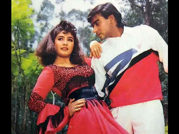 रवीना को निकाला