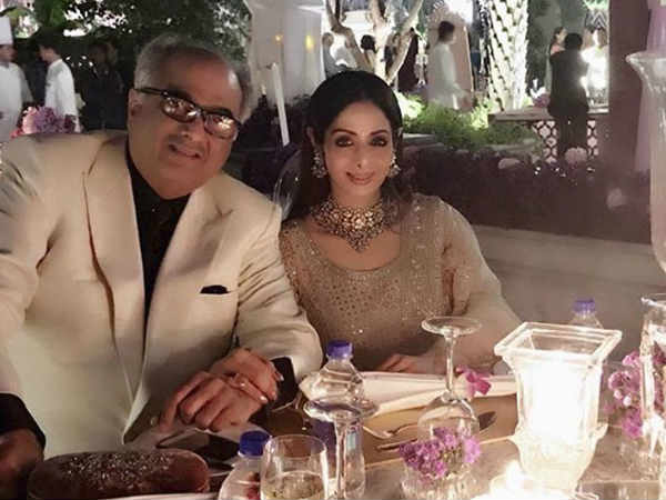 देर होने लगी देर होने लगी