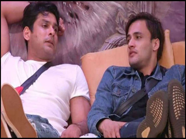 कलर्स टीवी की हेड मनीषा की वजह से सिद्धार्थ कलर्स टीवी की हेड मनीषा की वजह से सिद्धार्थ
