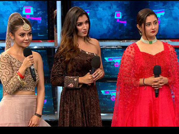 महीने के अंत में उन्हें बड़े चेक्स नहीं मिल रहे थे। महीने के अंत में उन्हें बड़े चेक्स नहीं मिल रहे थे।