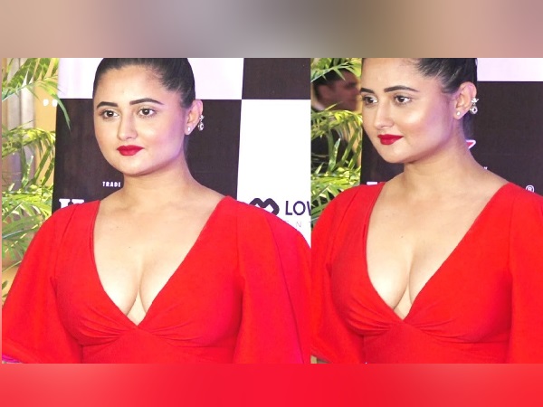मेरी जिंदगी में पहला इंसान था मेरी जिंदगी में पहला इंसान था