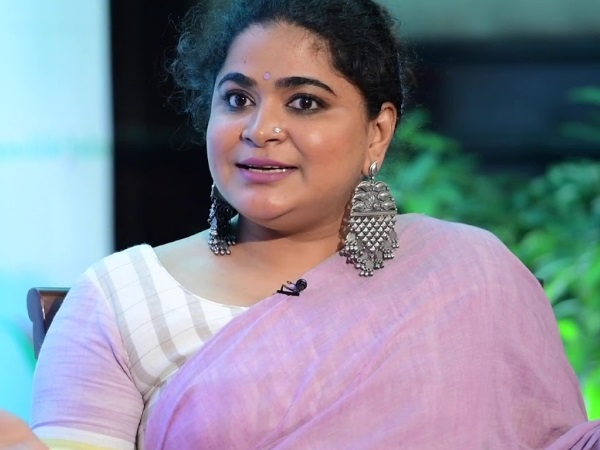 अश्विनी अय्यर अश्विनी अय्यर