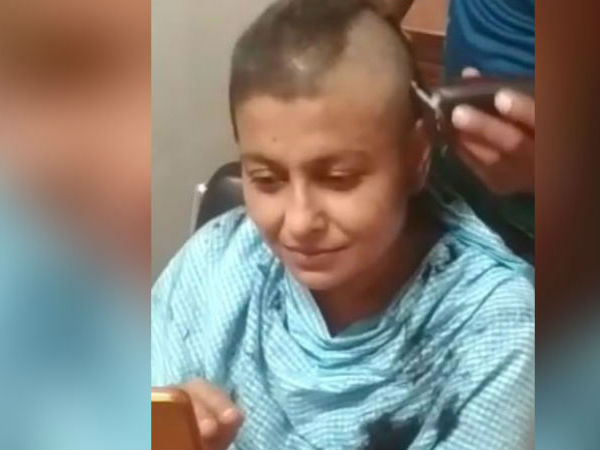 सिर मुंडवाते हुए शेयर किया वीडियो सिर मुंडवाते हुए शेयर किया वीडियो
