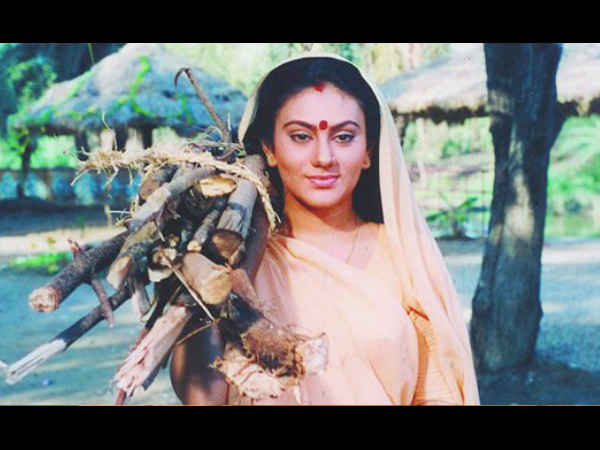 बाकी के चैनलों ने दिखाए रिपीट टेलीकास्ट रामायण को हुआ फायदा बाकी के चैनलों ने दिखाए रिपीट टेलीकास्ट रामायण को हुआ फायदा