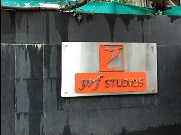 यशराज ने ली ज़िम्मेदारी यशराज ने ली ज़िम्मेदारी