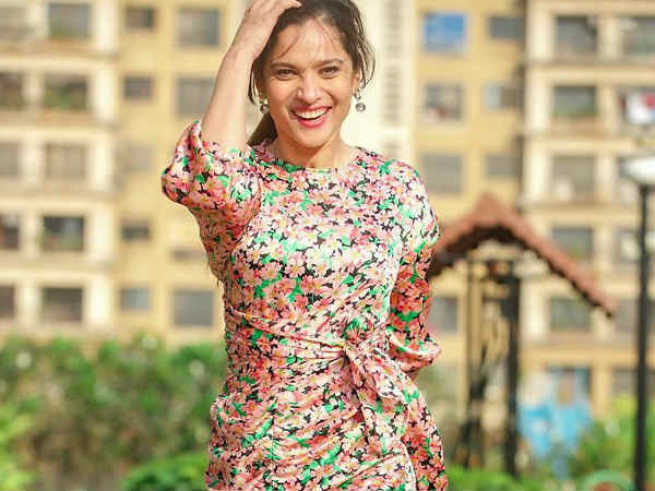 पूरी बिल्डिंग लॉकडाउन पूरी बिल्डिंग लॉकडाउन