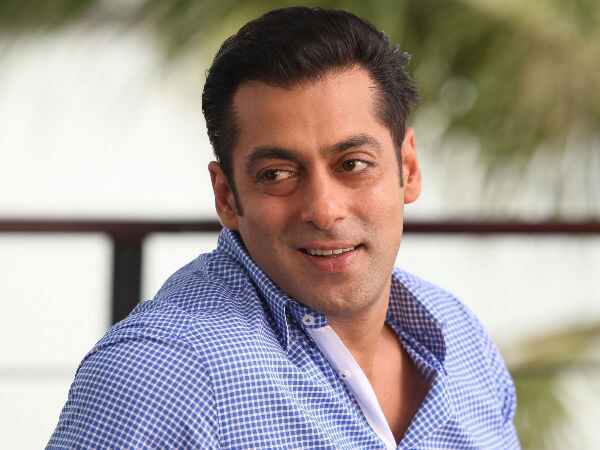 असिस्टेंट डायरेक्टर मनोज शर्मा ने बैंक मैसेज का स्क्रीनशॅाट दिखाया असिस्टेंट डायरेक्टर मनोज शर्मा ने बैंक मैसेज का स्क्रीनशॅाट दिखाया
