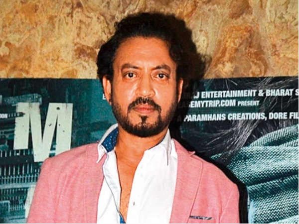 इमोशनल क्षण इमोशनल क्षण