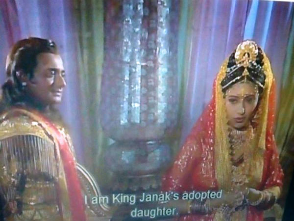 बढ़ रही थी स्मृति ईरानी की लोकप्रियता बढ़ रही थी स्मृति ईरानी की लोकप्रियता