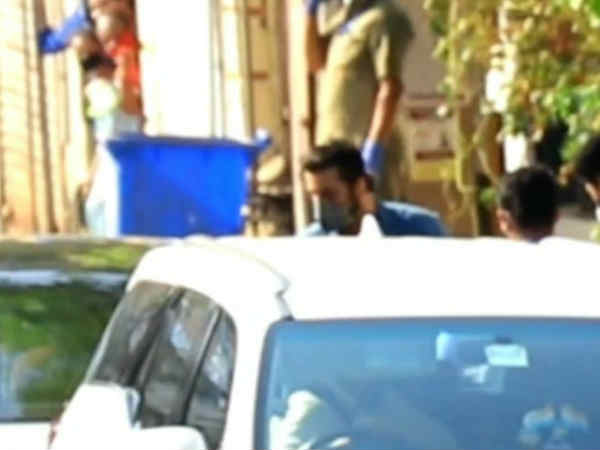 श्मशान घाट जाते दिखे रणबीर श्मशान घाट जाते दिखे रणबीर
