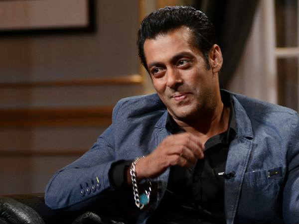 डॉक्टरों पर पत्थर मार रहे हो? डॉक्टरों पर पत्थर मार रहे हो?
