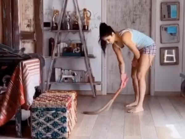 झाड़ू पोंछा झाड़ू पोंछा