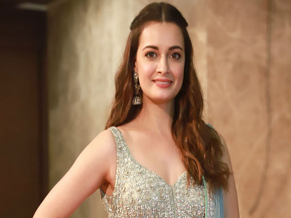 ताज पहनने के बाद मां-पिता के मिलना चाहती थीं ताज पहनने के बाद मां-पिता के मिलना चाहती थीं