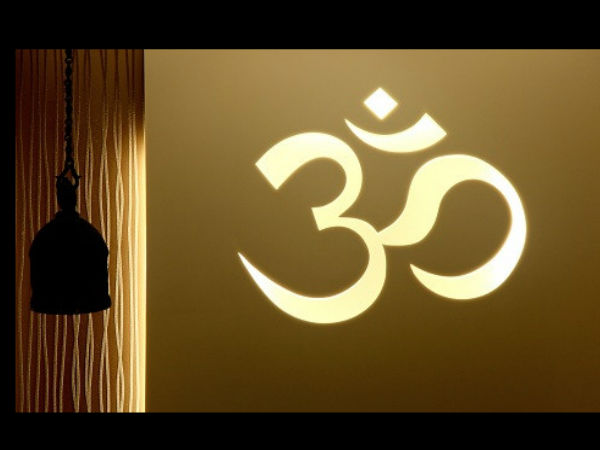 पॅाजिटिव एनर्जी पर घर में ध्यान पॅाजिटिव एनर्जी पर घर में ध्यान