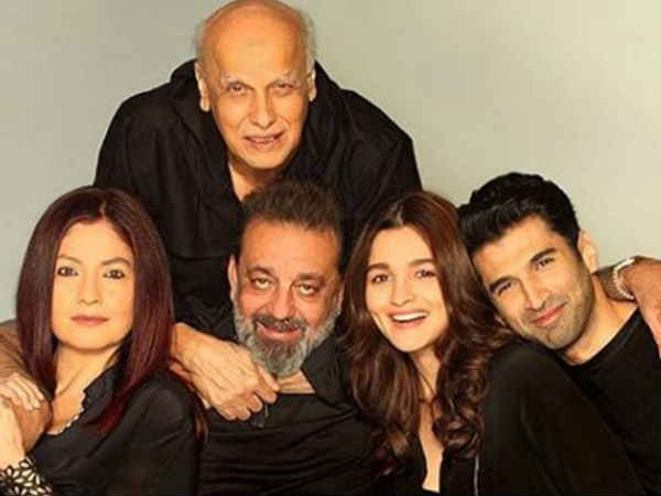 mahesh-bhatt-reveals-facts-about-his-relationship-with-rhea-chakraborty-and-sushant-singh-rajput mahesh-bhatt-reveals-facts-about-his-relationship-with-rhea-chakraborty-and-sushant-singh-rajput
