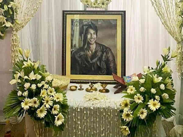 खत्म कर ली ज़िंदगी खत्म कर ली ज़िंदगी