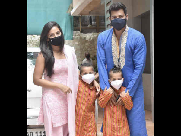 दोस्तों क जमावड़ा