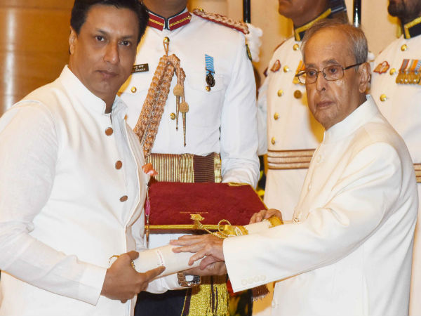 बेशक न बनाई हो सैकड़ों फिल्में बेशक न बनाई हो सैकड़ों फिल्में