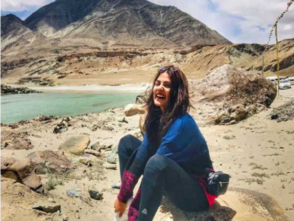 रिया चक्रवर्ती पर शिकंजा रिया चक्रवर्ती पर शिकंजा