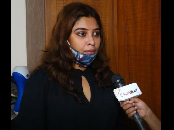 बहुत बड़ा होता है ऐसे लोगों का ग्रूप