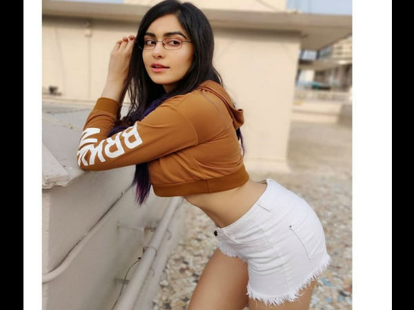 टीवी और फिल्म दोनों के दर्शक वेब के लिए एक हो गए हैं..इसका फायदा कलाकारों को मिल रहा है?