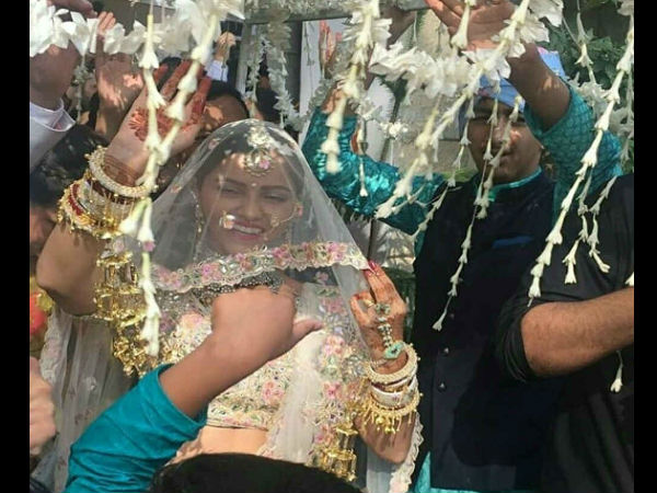 कैसे शुरू हुई लवस्टोरी